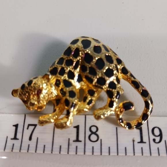 VINTAGE Park lane leopard brooche - Picture 4 of 4